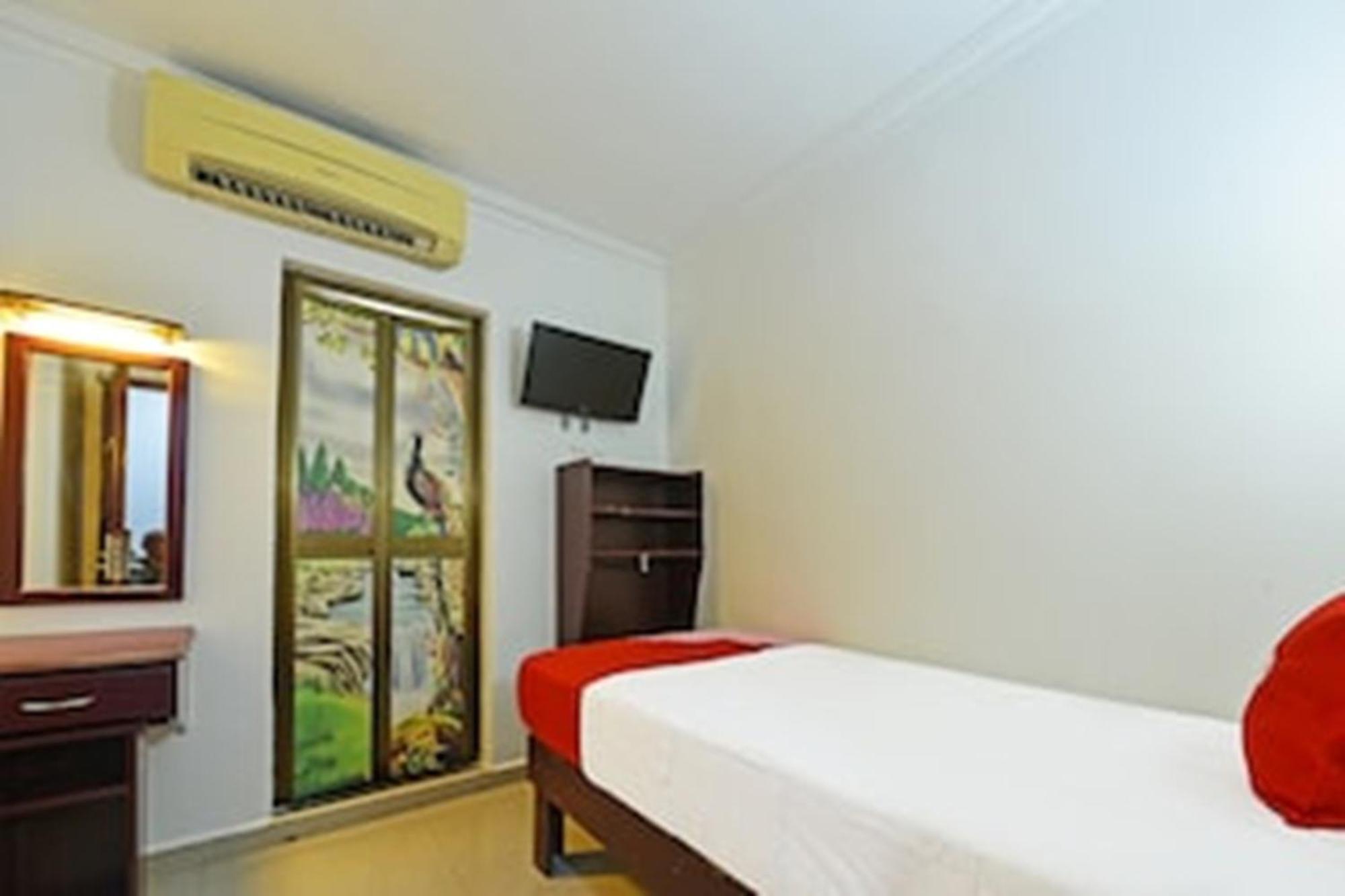 OYO 90572 J Hostels Jalan Ampang Kuala Lumpur Luaran gambar
