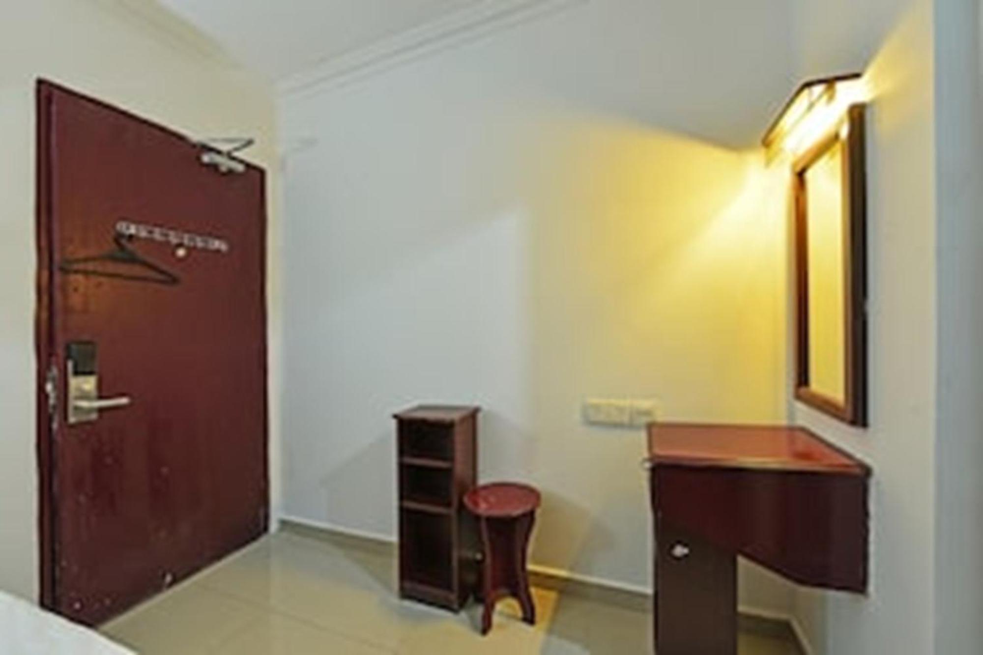OYO 90572 J Hostels Jalan Ampang Kuala Lumpur Luaran gambar