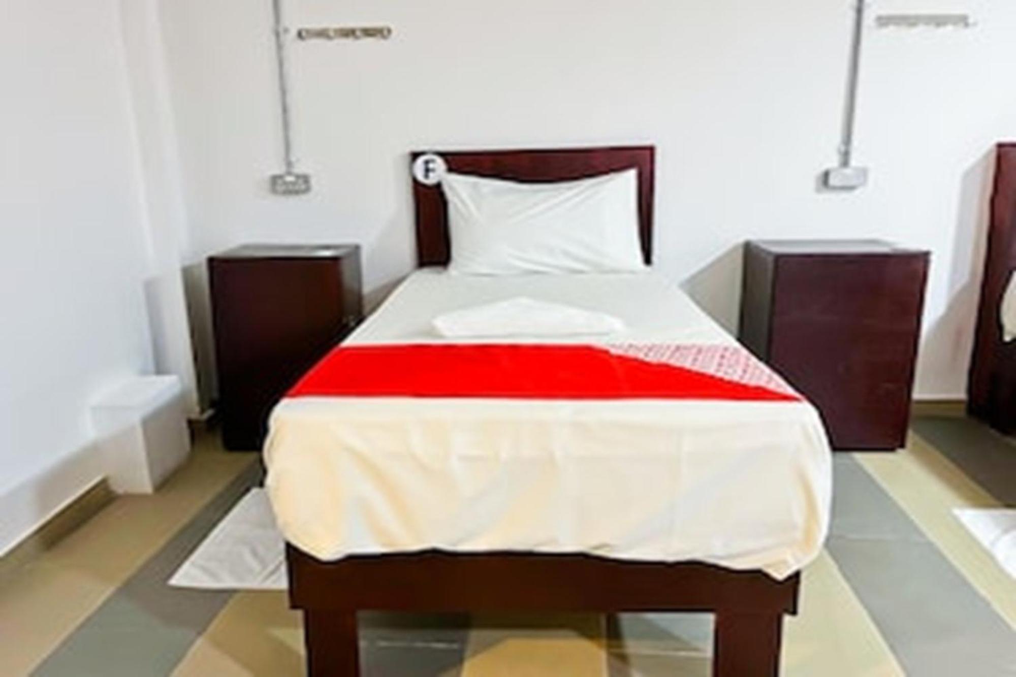 OYO 90572 J Hostels Jalan Ampang Kuala Lumpur Luaran gambar