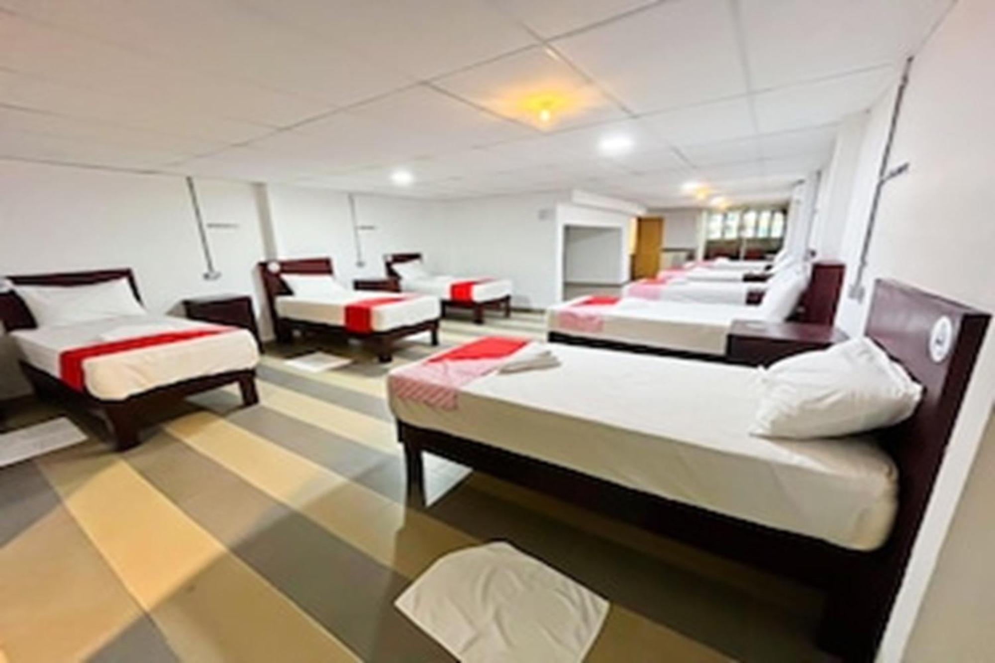 OYO 90572 J Hostels Jalan Ampang Kuala Lumpur Luaran gambar